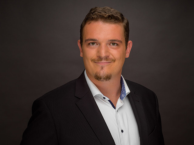 Alexander Brechler -Junior Client Service Manager FELS Group