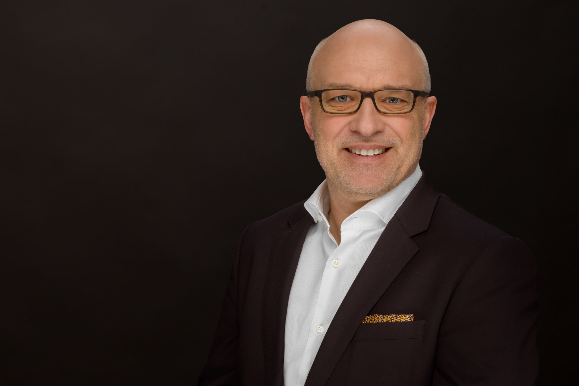 MA-DIRK-ULLRICH-WEB1-DARK