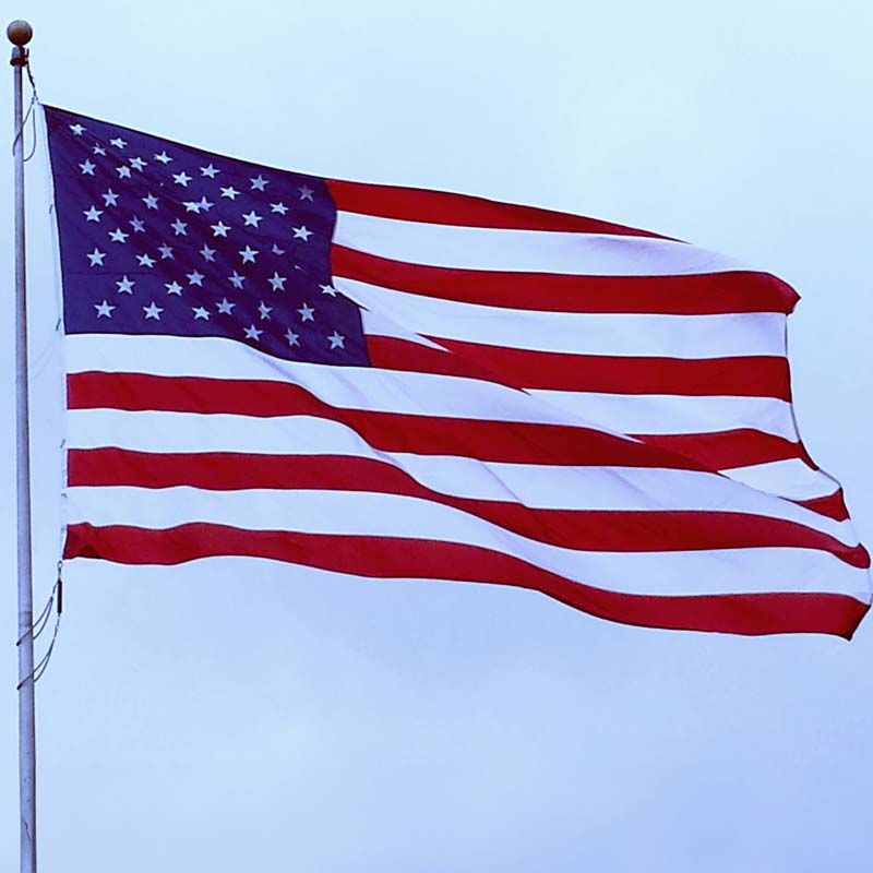 https://pixabay.com/de/photos/amerikanische-flagge-usa-flagge-793891/